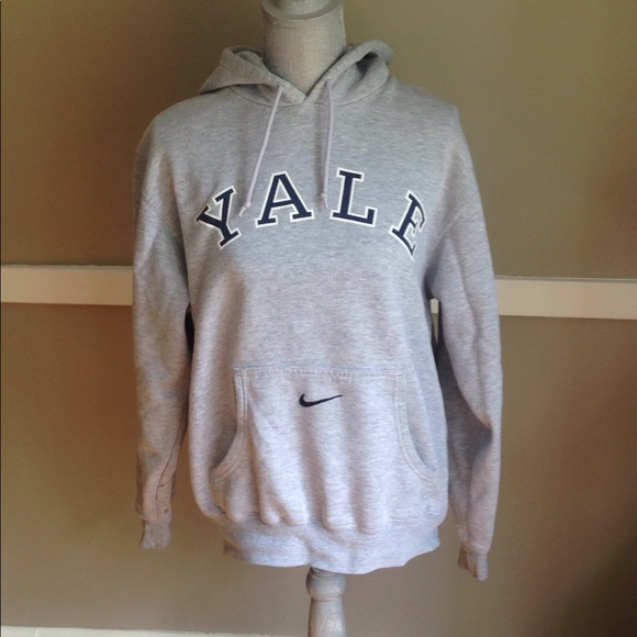 Nike Tops - Yale nike sweatshirt
